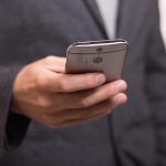 Tecno 發表 Spark Go 新機，設計神似 iPhone 17 引發熱議
